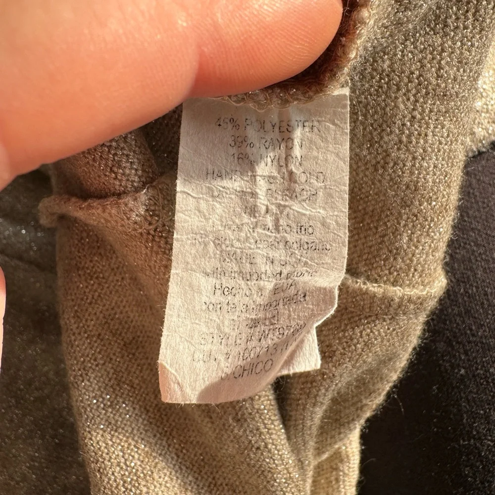 Women’s Small 3/4 Sleeve Sparkly Top - Picture 4 of 4